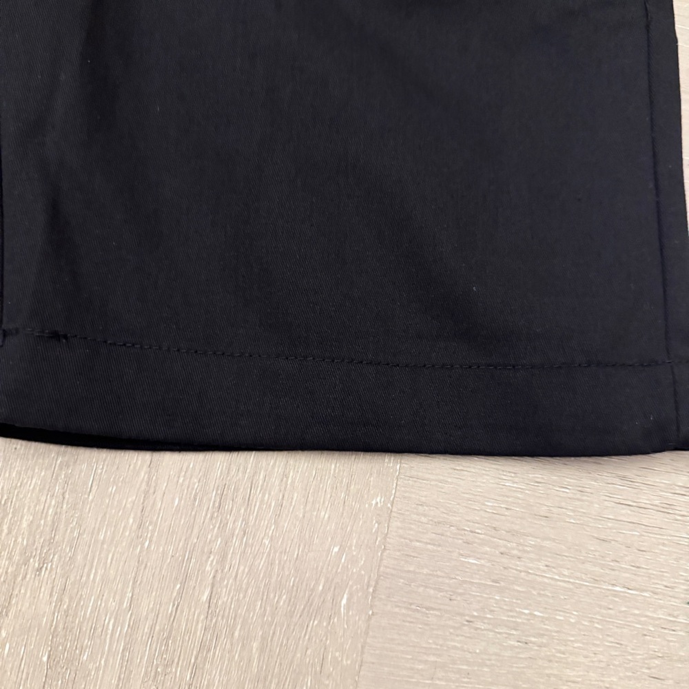 Volcom Boys 28 or size 16 Black Shorts for school - Picture 2 of 10